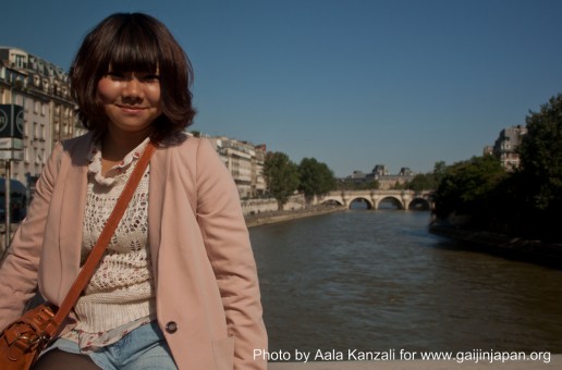 #htmlcaption_1411 Kotoko: a young Japanese girl in France
