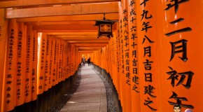 Fushimi Inari Taisha, sanctuaire shinto et 10000 Torii à Kyoto