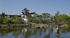 Le château de Toyama et son parc